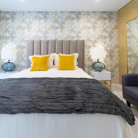 T3 Pelican Bay Apartment *